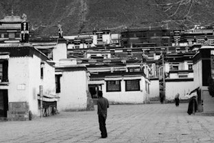Как попасть из Лхасы в Катманду без тибетского пермита