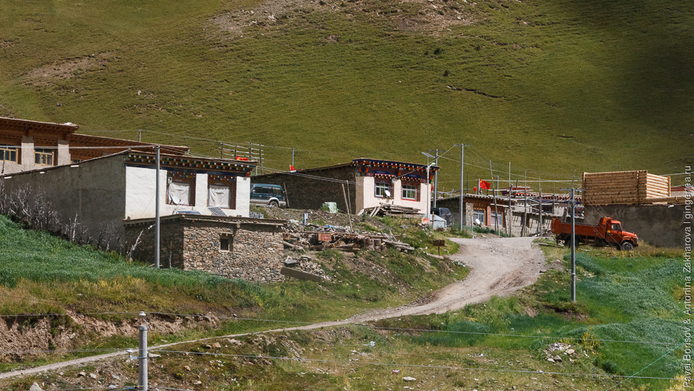 село в тибетском стиле