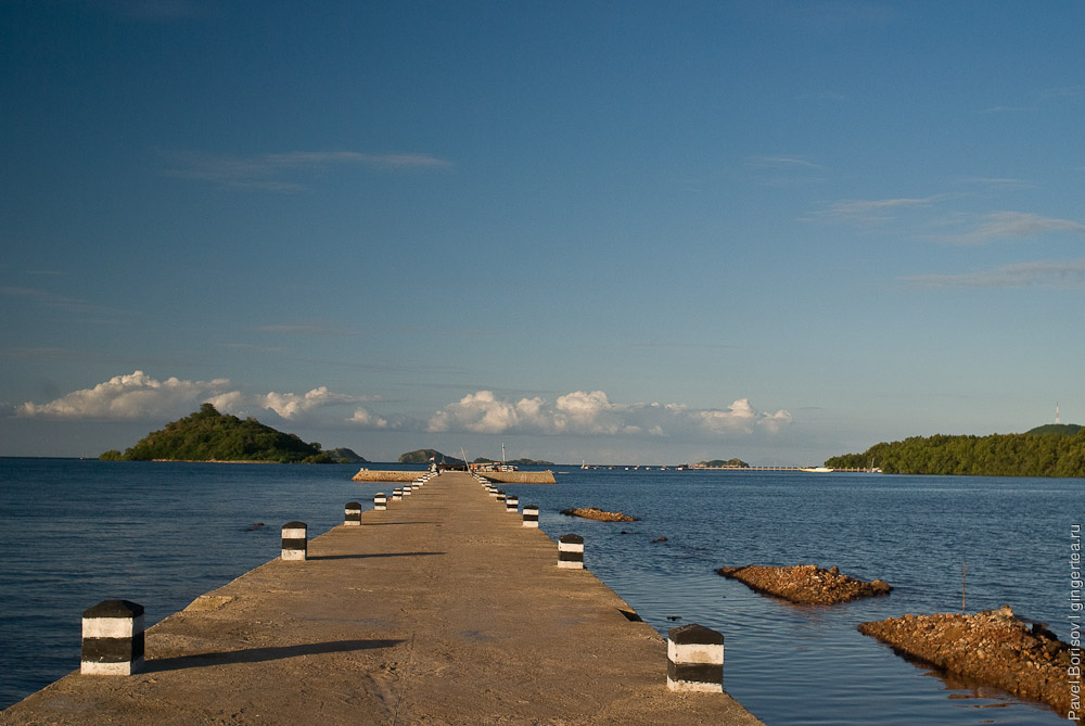 Дорога в море - пирс около Рео, a highway in the ocean - the pier near Reo