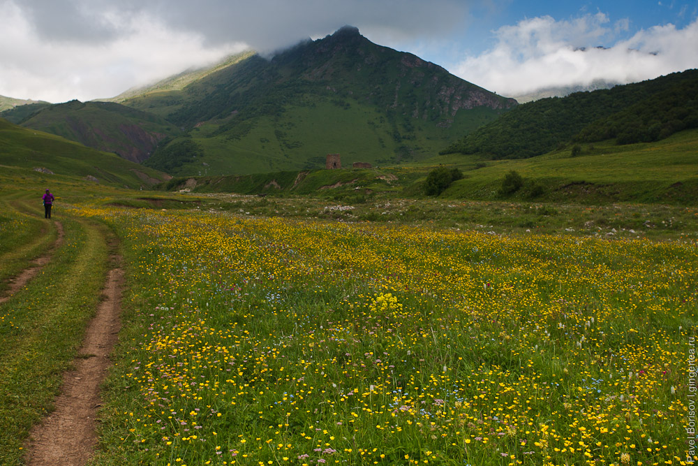 горный поход с ребенком по Северной Осетии в июне