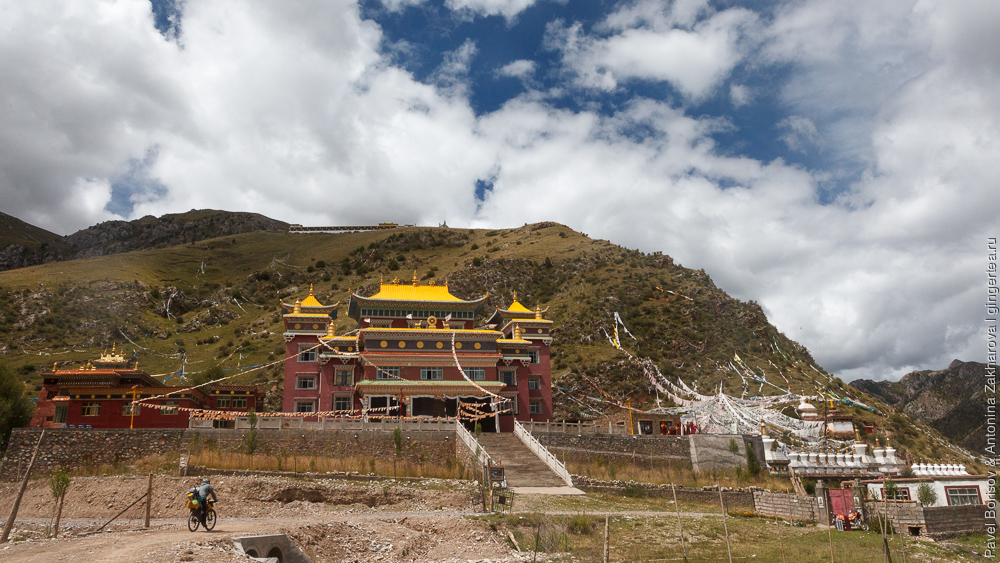 тибетский монастырь на Меконге