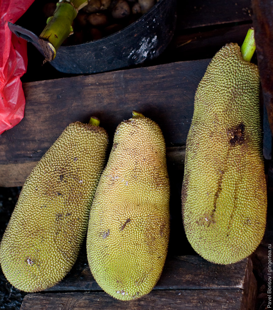 Экзотические фрукты в Индонезии