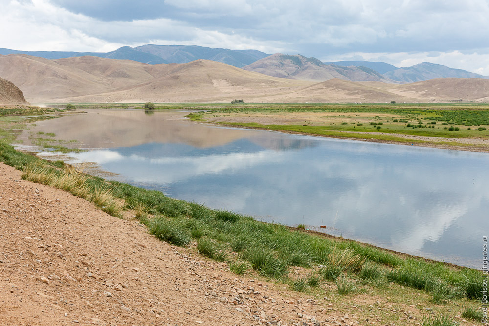 река Дэлгэр-Мурэн в Монголии